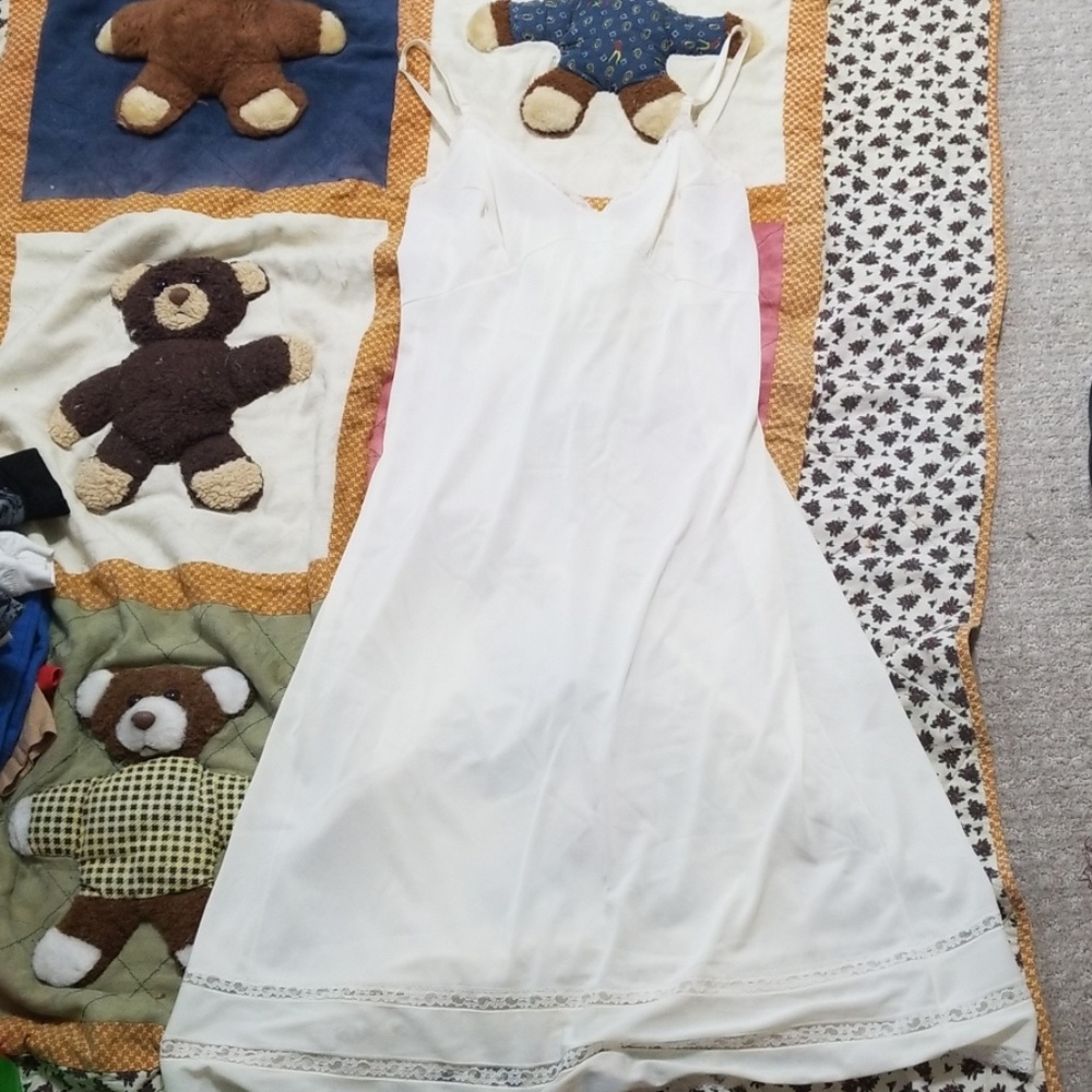 ***DONATING SOON*** Vintage Slip